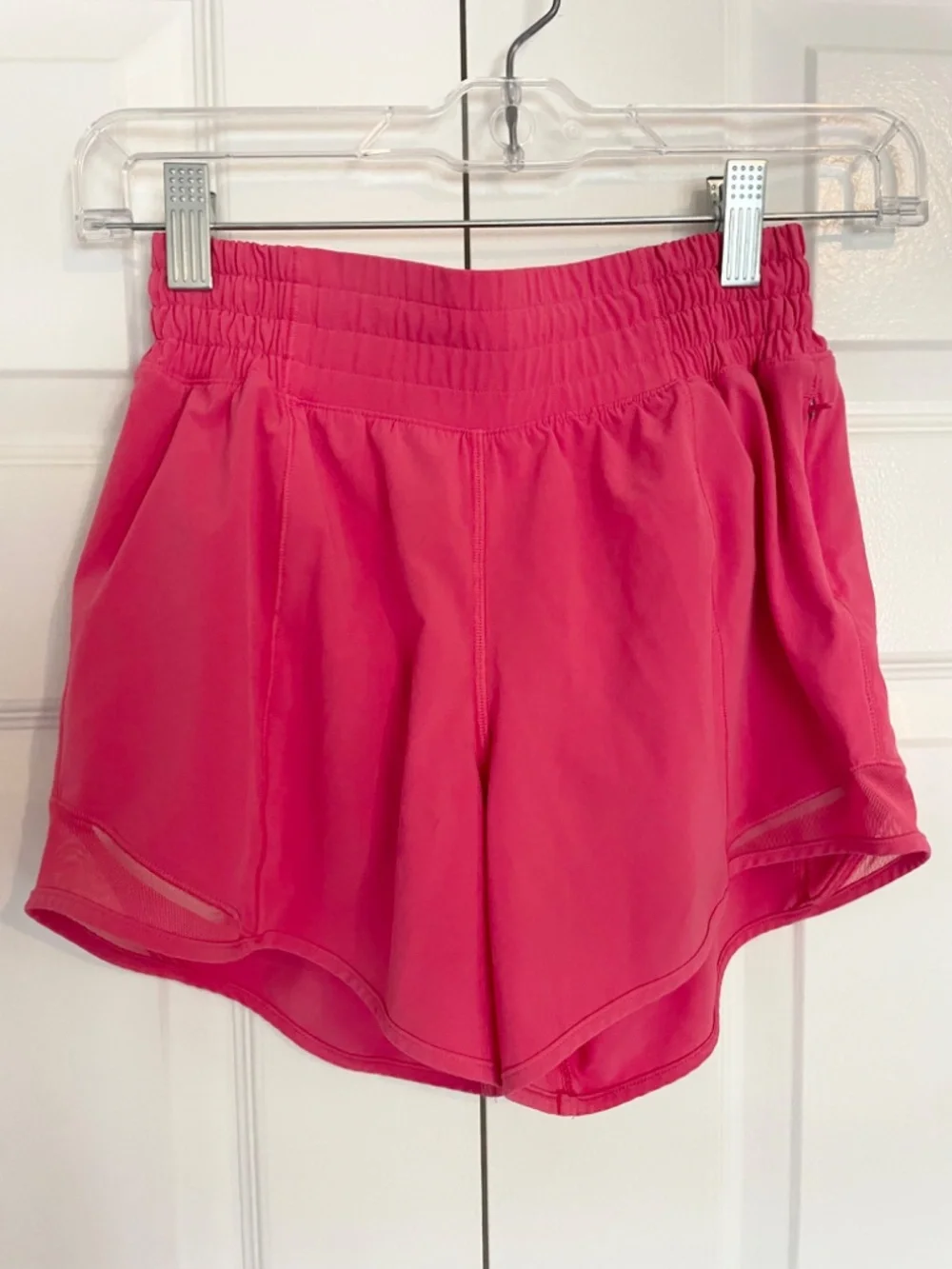 Lululemon Hotty Hot Shorts 4” Size 2